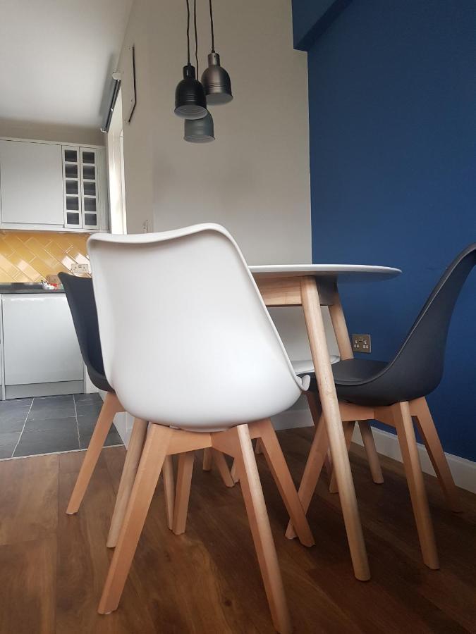 Beautiful 3-Bedroom Flat With Stunning Views Лондон Екстериор снимка