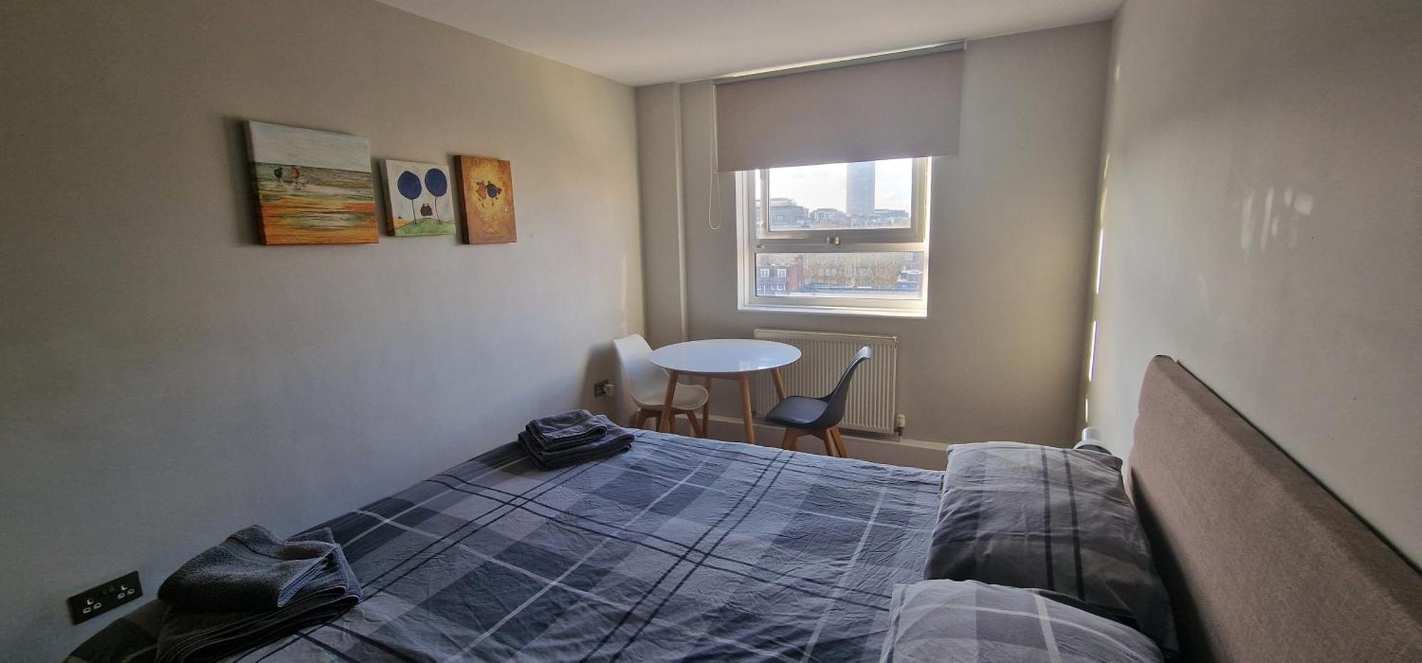Beautiful 3-Bedroom Flat With Stunning Views Лондон Екстериор снимка